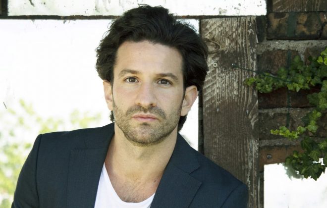 Portrait de Miguel Bonnefoy, parrain du Prix des Libraires 2022